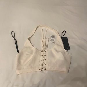 Forever 21 Halter Top Cropped in Size Small